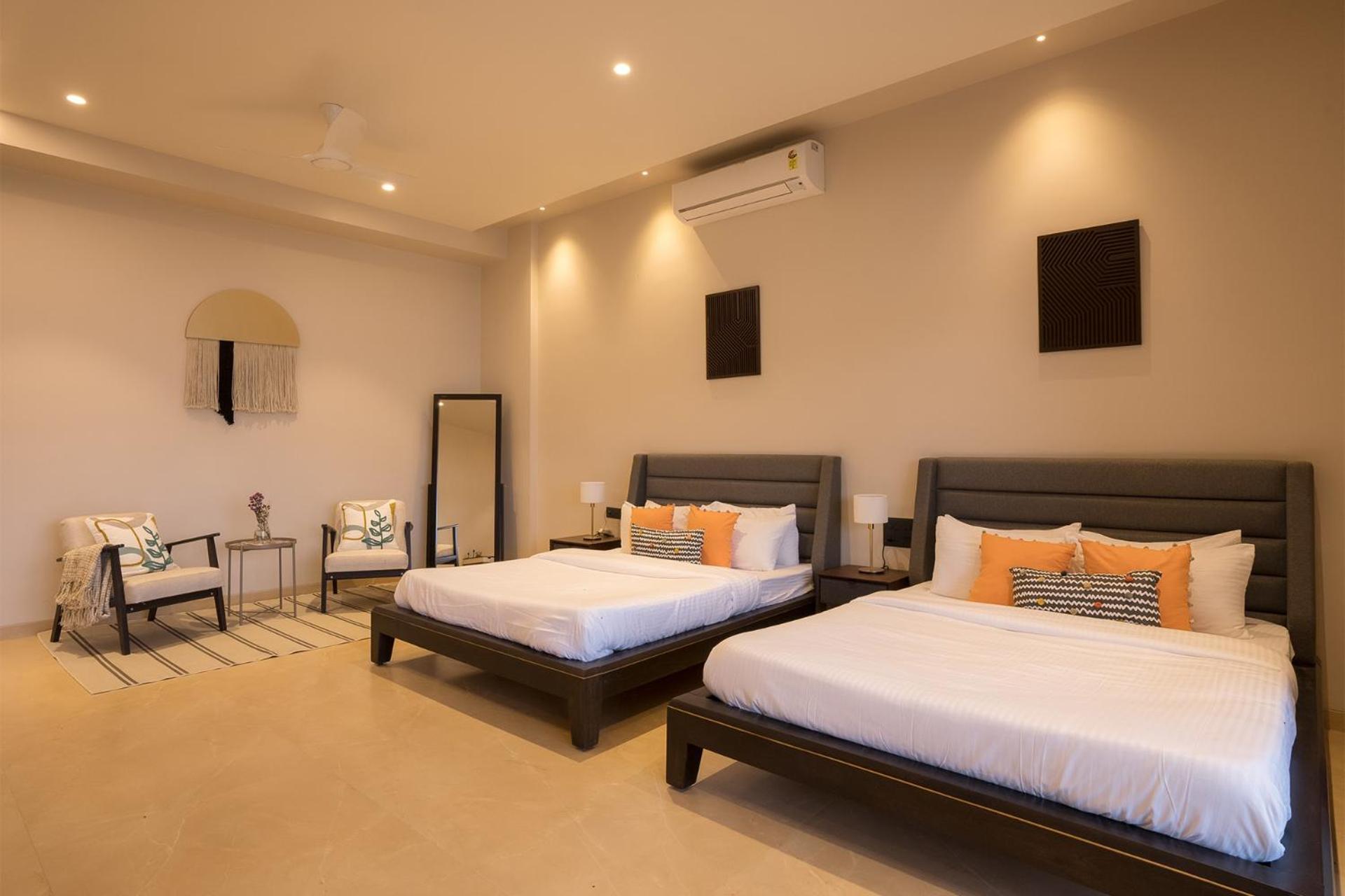 Pearl Lakeview Mansion By Stayvista - Lakeside Villa With Infinity Pool, Jacuzzi, In-House Theatre & Games Room อิกัตปุรี ภายนอก รูปภาพ